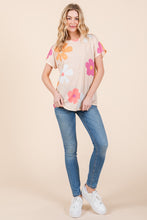 Load image into Gallery viewer, BOMBOM Floral Short Sleeve T-Shirt

