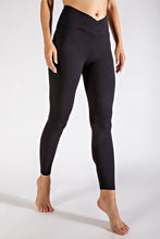 Load image into Gallery viewer, V Waist Full Length Leggings
