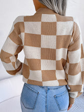 Load image into Gallery viewer, Checkered Mock Neck Long Sleeve Sweater
